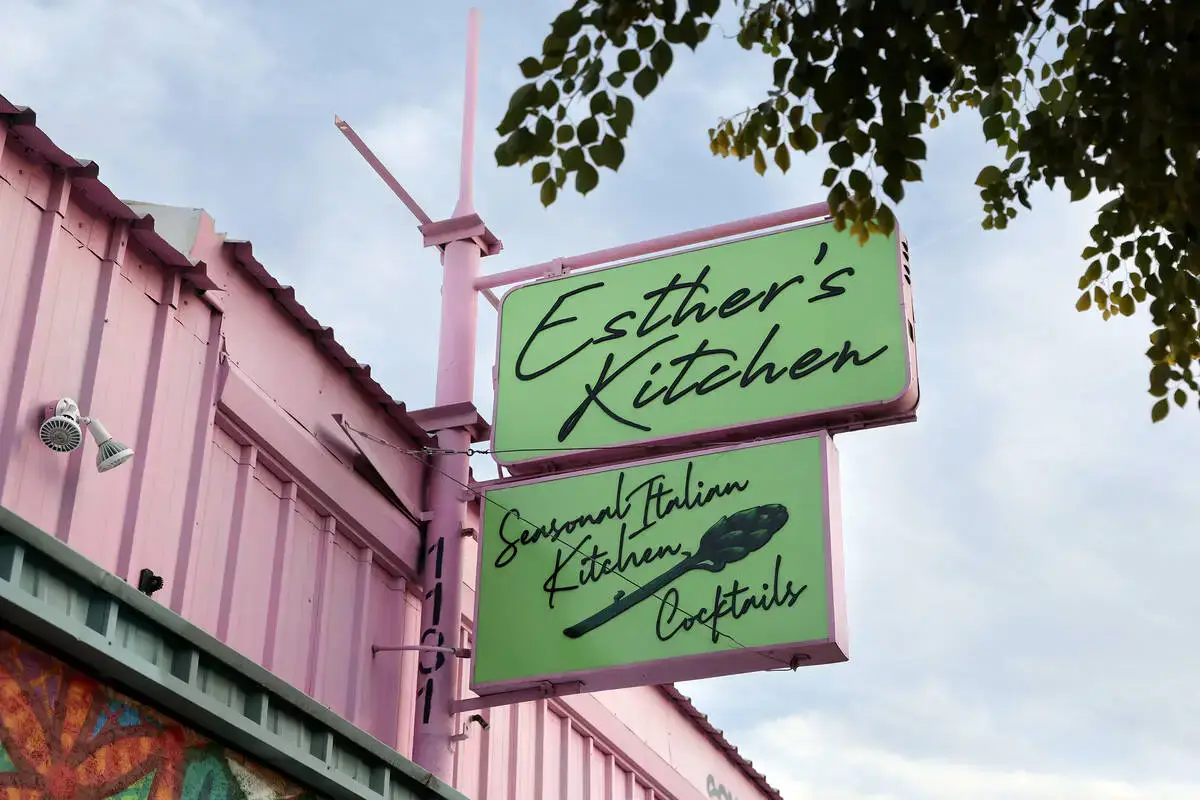 Esthers Kitchen Vegas Local (1)