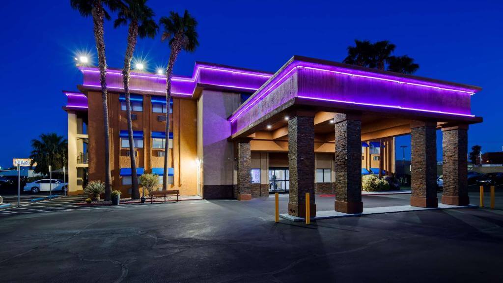 Best Western McCarran Inn | Hey BigHead