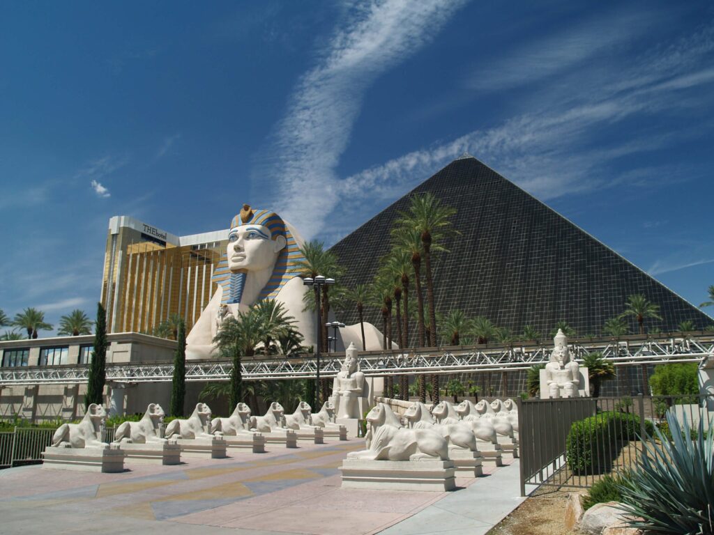 Luxor Hotel and Casino | Hey BigHead