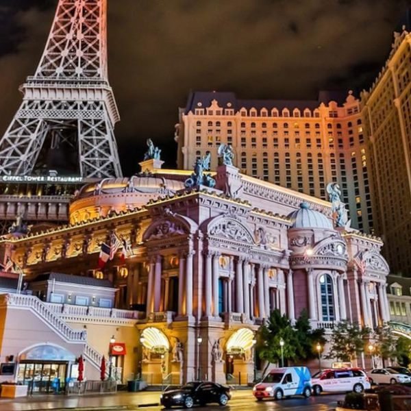 Paris-Vegas-Local